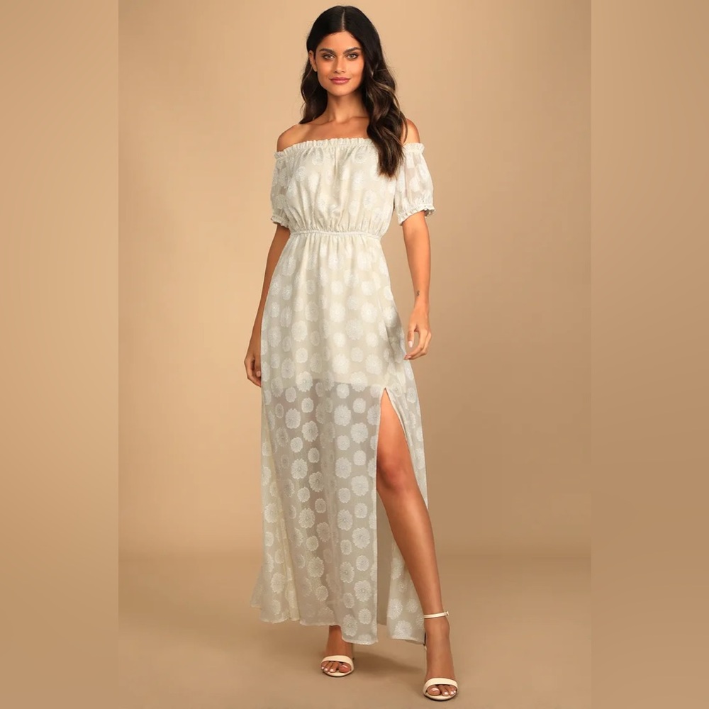 Lulu’s Shining Time Cream Floral Jacquard Off-the-Shoulder Maxi Dress;size large